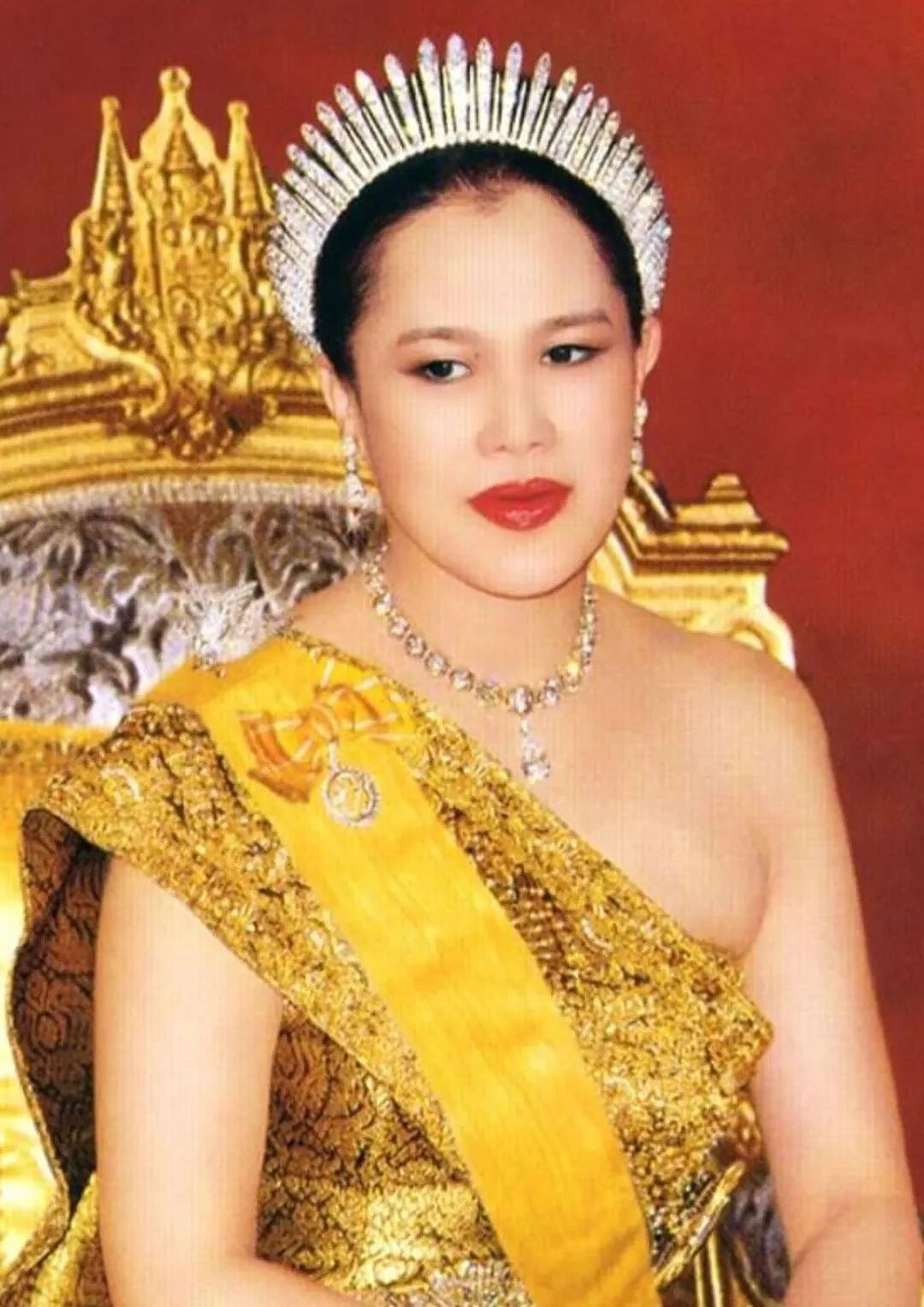 顶级富贵花与国王老公相爱相杀，出轨保镖，权势滔天，她这辈子太神了……（组图） - 23