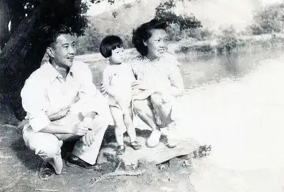 出售纽约2亿豪宅，中国第一名媛近况曝光：已离婚，没孩子，热恋中（组图） - 4