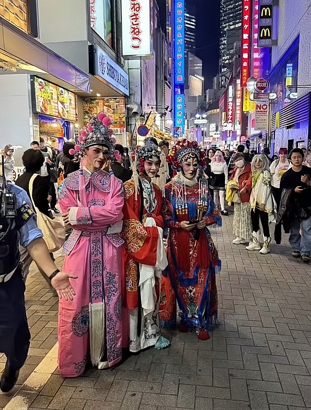 这个万圣节,中国留学生给老外们整了一波“文化暴力输出”(组图) - 37