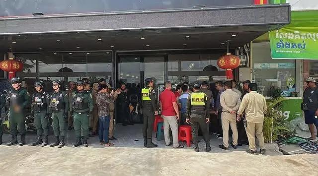 柬埔寨比缅北更恐怖？曾经的旅游胜地，如今黄赌毒俱全，性交易随处可见（组图） - 15