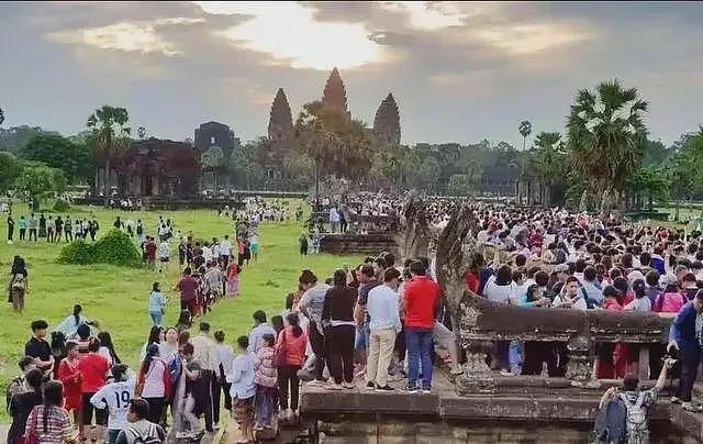 柬埔寨比缅北更恐怖？曾经的旅游胜地，如今黄赌毒俱全，性交易随处可见（组图） - 18