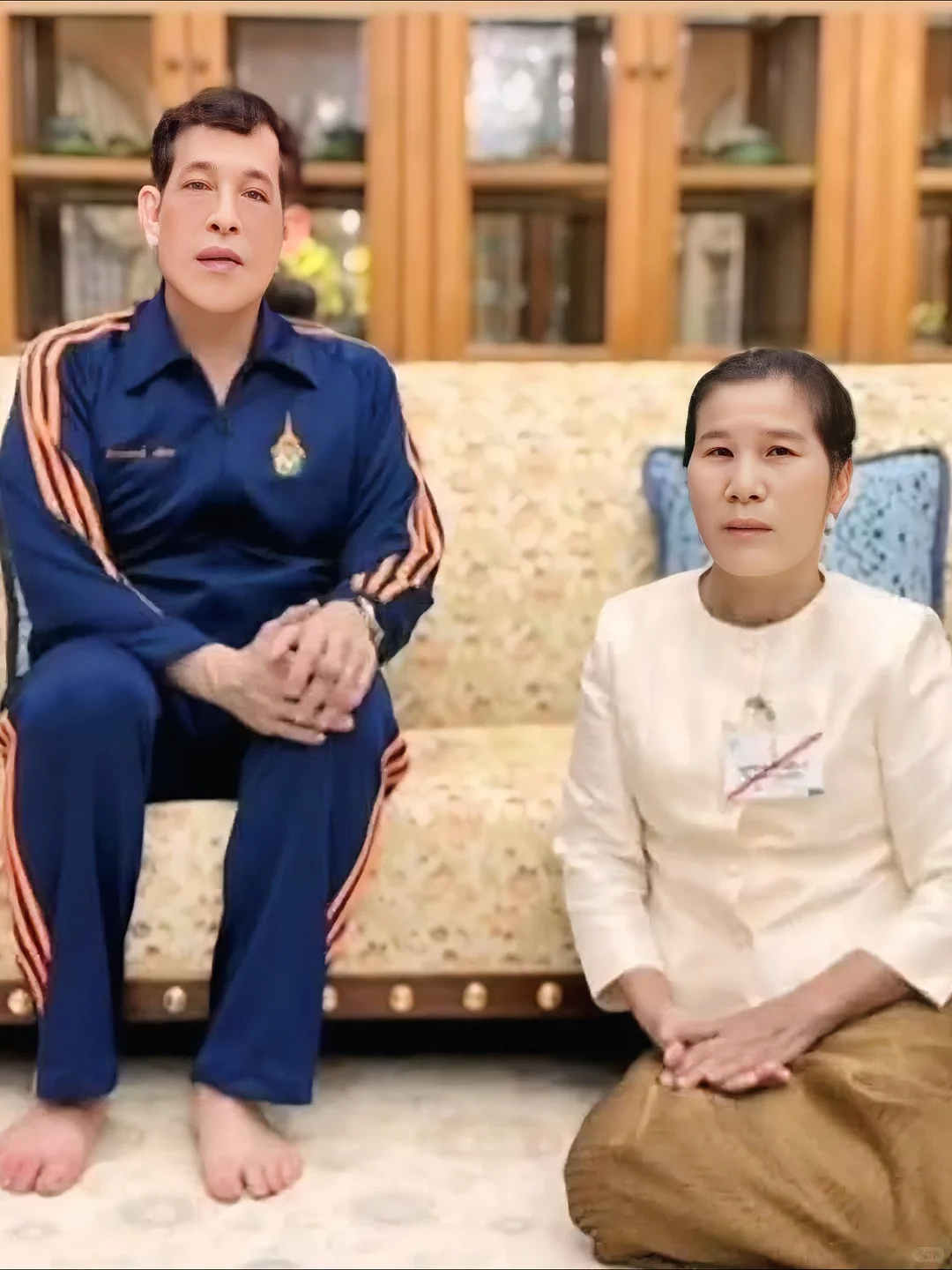 泰贵妃诗妮娜强势复出？王太后葬礼稳坐准太子身边，辅佐其多年要与王后斗到底？（组图） - 9