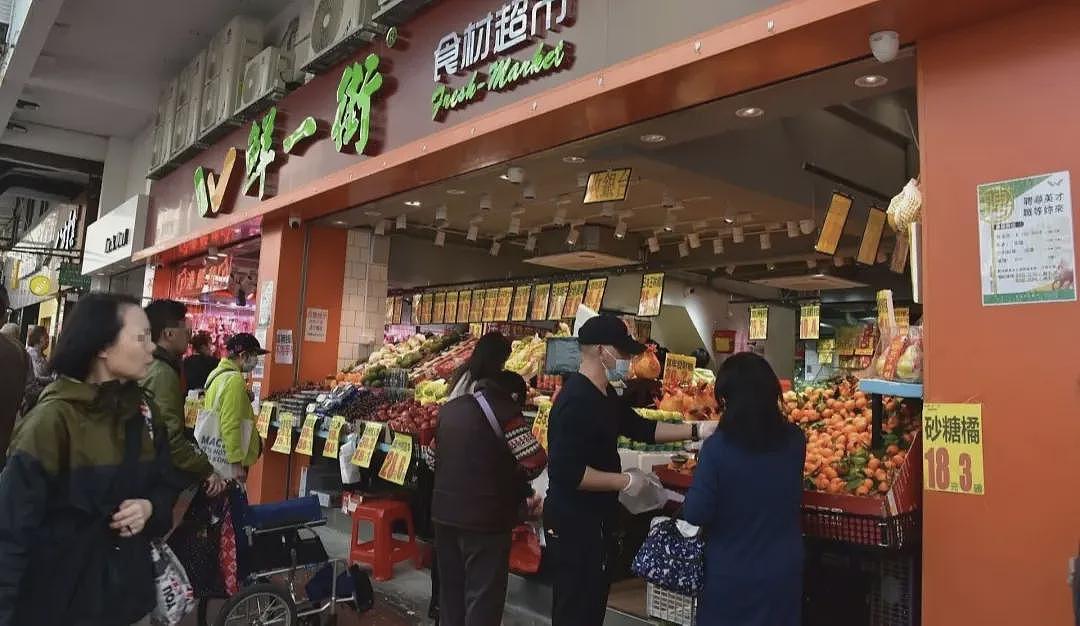 内地“穷鬼”超市,快被香港人搬空了(组图) - 9