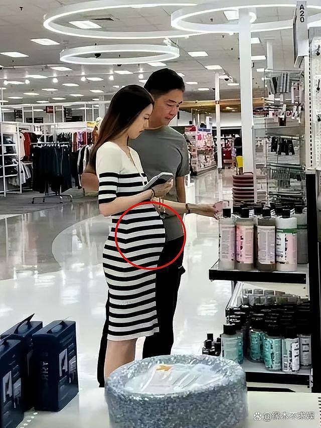 章泽天和刘强东冷战风波升级，下车后似陌路人（组图） - 7