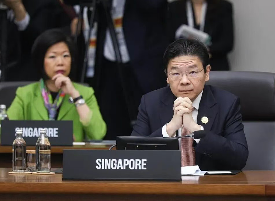 中美会晤更似“临时休战”、中国已是强国、AI将重塑经济格局...新加坡总理最新讲话,信息量超大(组图) - 8