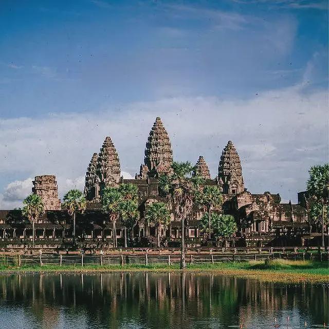 柬埔寨比缅北更恐怖？曾经的旅游胜地，如今黄赌毒俱全，性交易随处可见（组图） - 11
