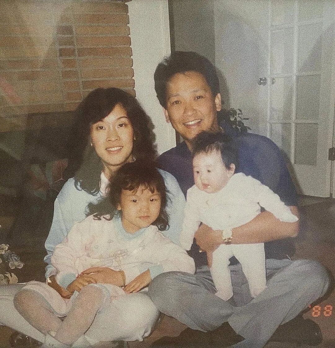 顶流华裔名媛下嫁捞男？她打入美国上层社交圈，表面浮夸其实很精……（组图） - 13