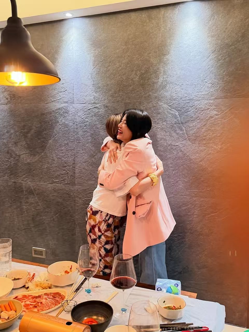 44岁TVB视后婚后被指孕味浓！衣着宽松疑双喜临门，晒照打破传闻（组图） - 5