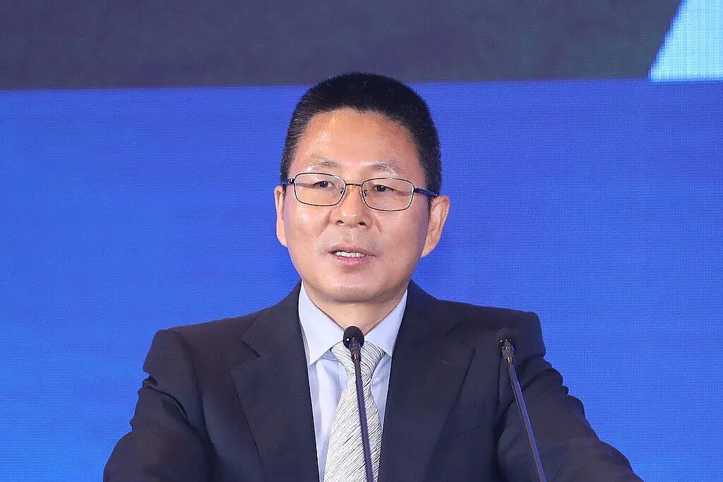 中国证监会原副主席王建军被“双开”:“靠监管吃监管”,大搞权钱交易(组图) - 2