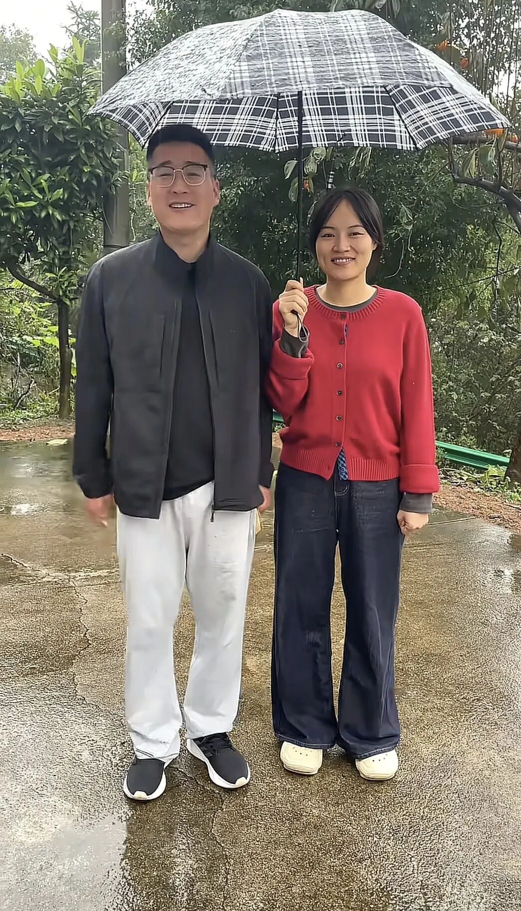 【情感】太甜了!101岁奶奶和孙子孙媳的互宠日常!孝顺就是:陪她笑闹,懂她需要(组图) - 16