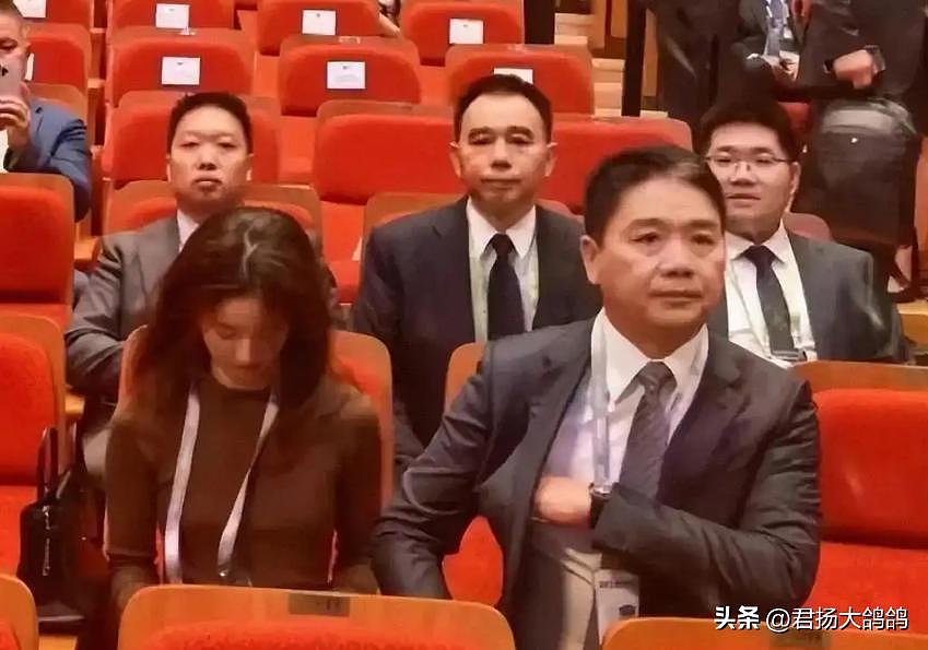 刘强东没想到,与章泽天恩爱10年,也难逃“老夫少妻”的残酷现实(组图) - 18