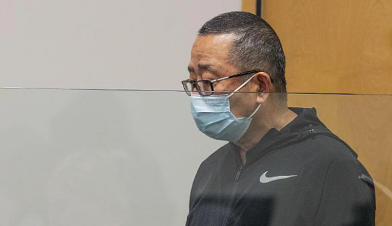 新西兰华人牙医“炸裂操作”！无证，麻药从中国运，设备网购！每周接20病患，熟客为主.....（组图） - 1