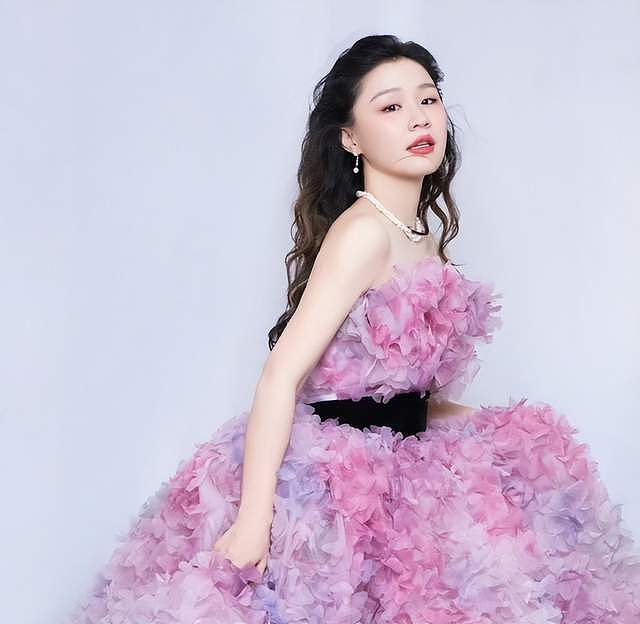 王家卫说“我一定要搞金靖”，女方不敢回应，疑似不敢得罪资本（组图） - 18