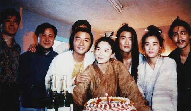 王家卫持续被扒!当年《东邪西毒》30人嫖娼被抓,事后推锅临时工(组图) - 16