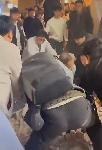 长沙知名街巷墙体突然倒塌，2名女孩已确认遇难（视频/组图） - 5