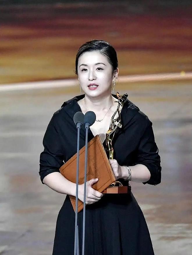 金靖疑似回应王家卫录音!不内耗、不矫情,面对恶意调侃一笑而过(组图) - 2