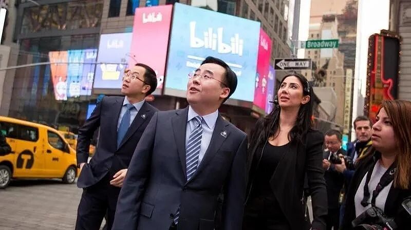 两周狂赚1亿，这5人凭什么？（组图） - 1