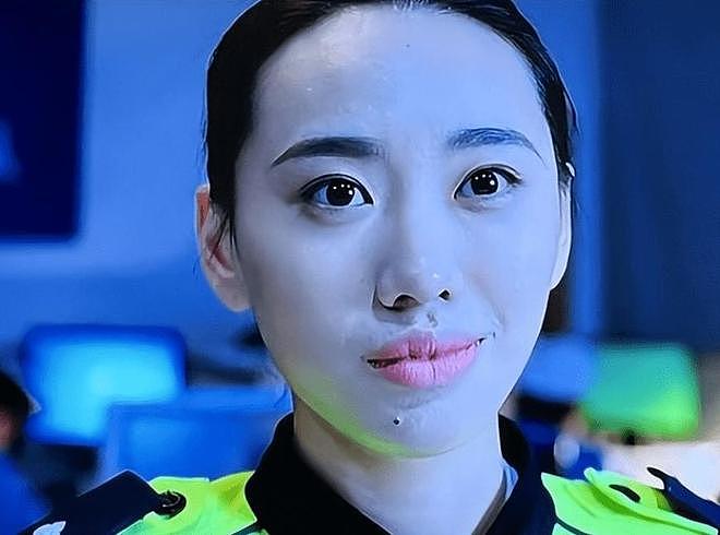 张凯丽女儿新剧遭质疑, 硬挤进贵圈的星二代:演技不够,爹妈给凑?(组图) - 42