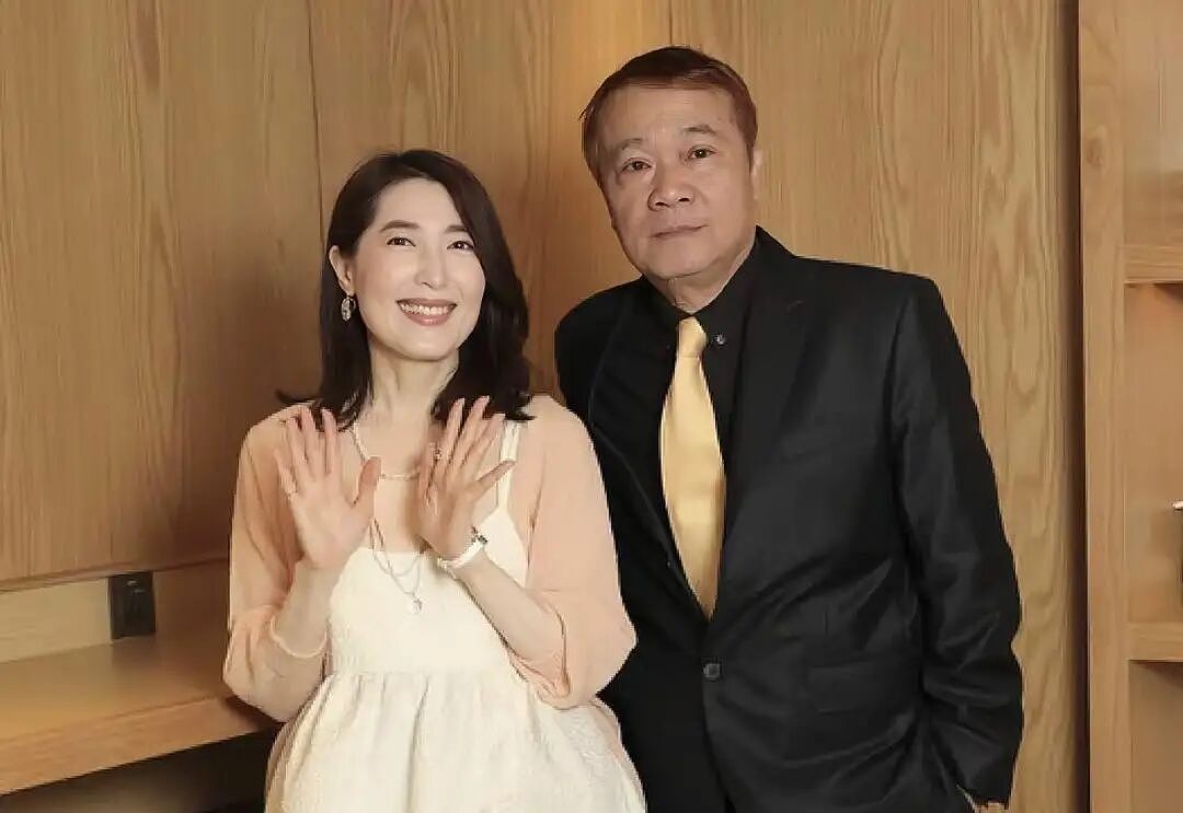 突然宣布分手!和相恋24年富商分开,两人都不幸患上癌症(组图) - 7