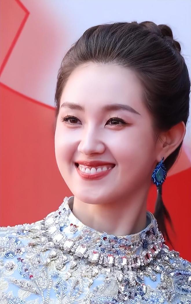 短剧女神郭宇欣让多少白幼瘦女星脸红？给你们看看啥叫珠圆玉润（组图） - 26