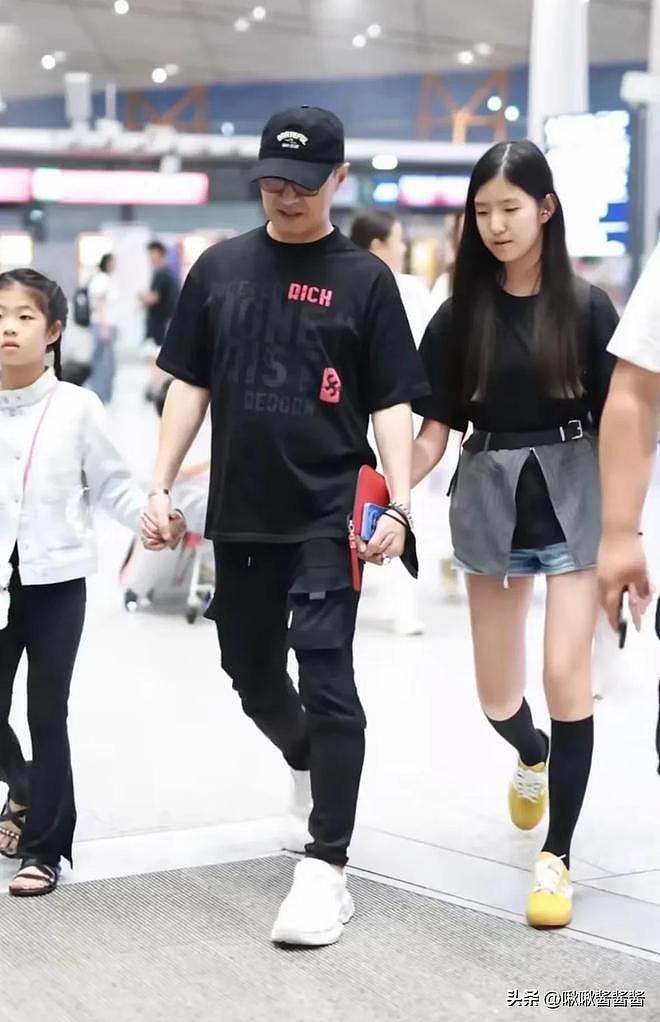 汪峰演唱会翻车被群嘲,葛荟婕:只往女人身上使劲,唱不上去正常(组图) - 3