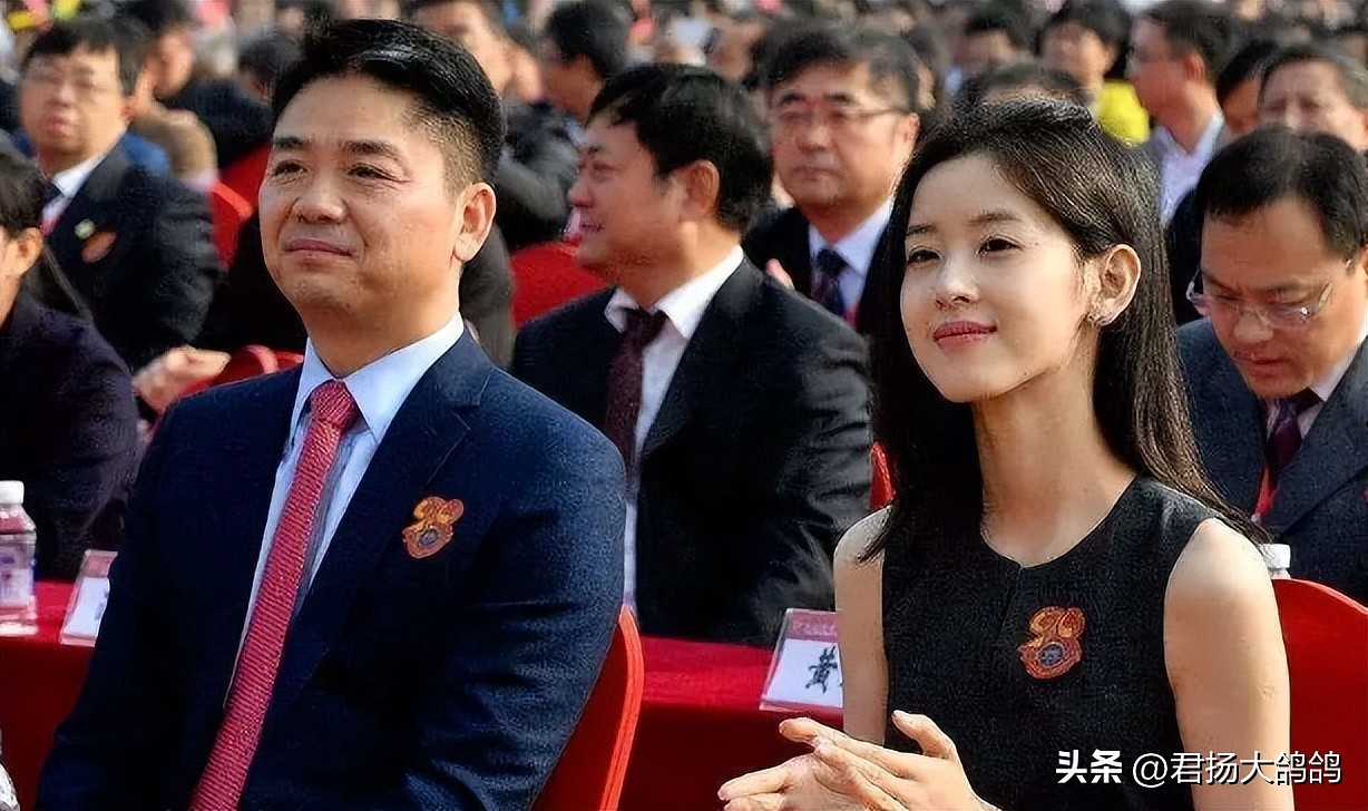 刘强东没想到,与章泽天恩爱10年,也难逃“老夫少妻”的残酷现实(组图) - 20