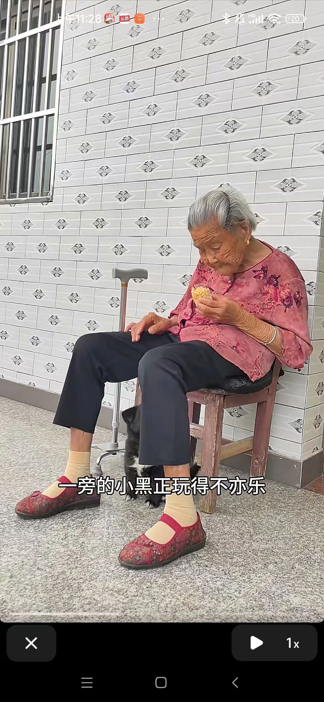 【情感】太甜了!101岁奶奶和孙子孙媳的互宠日常!孝顺就是:陪她笑闹,懂她需要(组图) - 18