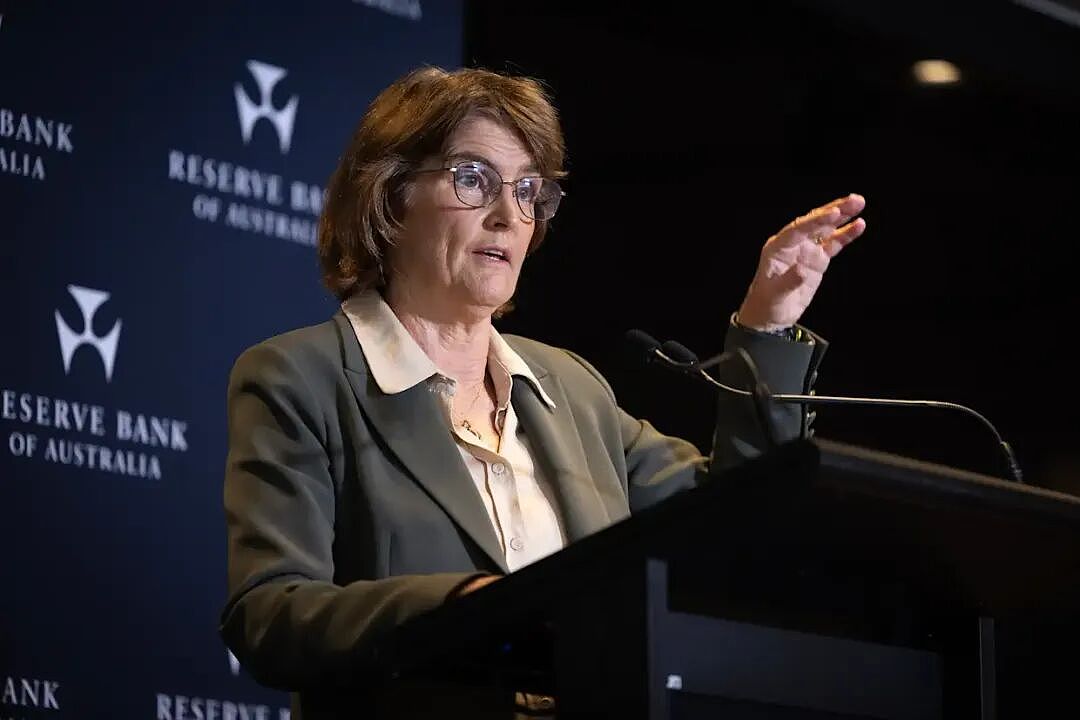 澳洲央行宣布不降息;就业率持续疲软;中国延长对澳免签;自由党自毁进行时;墨尔本今天赛马节(组图) - 1