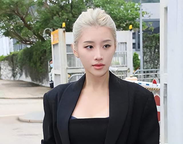 TVB“最强body”自认陷事业低潮!靠积蓄维生,不敢主动争取工作(组图) - 1