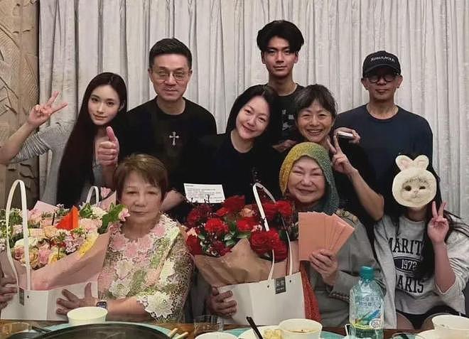 具俊晔每周都去小S家吃饭！全家人心疼他变瘦，无人关心大S子女（组图） - 15