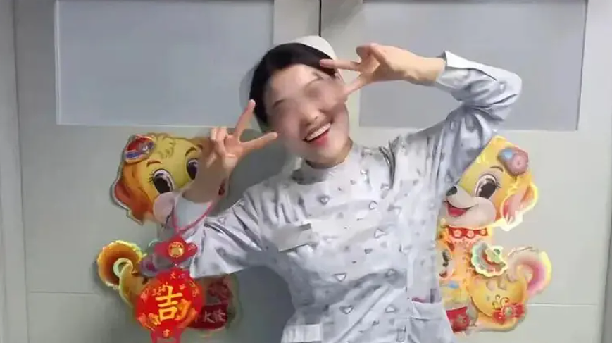 奇葩男友灌醉护士女友偷拍私密照,还花她40万养前妻的娃...(组图) - 18