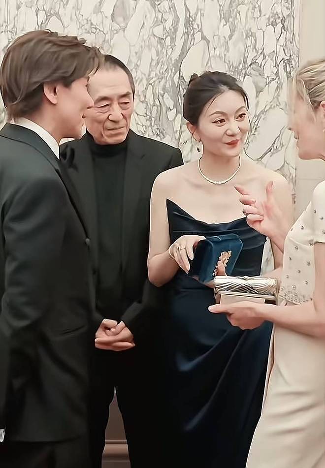 名导狂恋小娇妻？贵圈老少配，最大相差38岁，狗血满地、震碎三观（组图） - 25