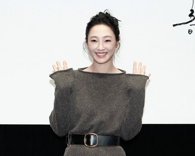 白百何疑开撕王传君！曝沪圈要求文晏给男方撕奖，她发文内涵（组图） - 8