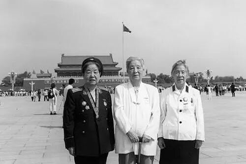 【社交】晋察冀“抗日三姐妹”,嫁给了3位开国将军,堪称军中独一份,太传奇了(组图) - 2