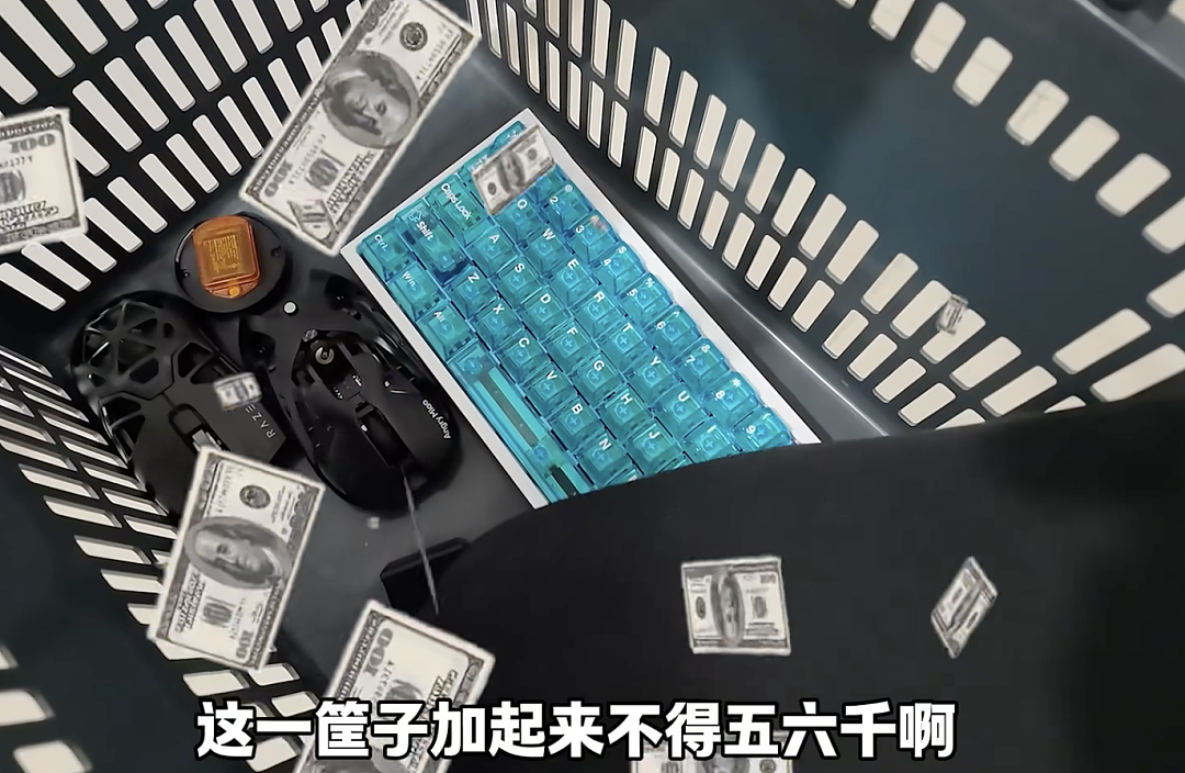 中年男人最隐秘的崩溃方式：去酒店“开黑”（组图） - 19