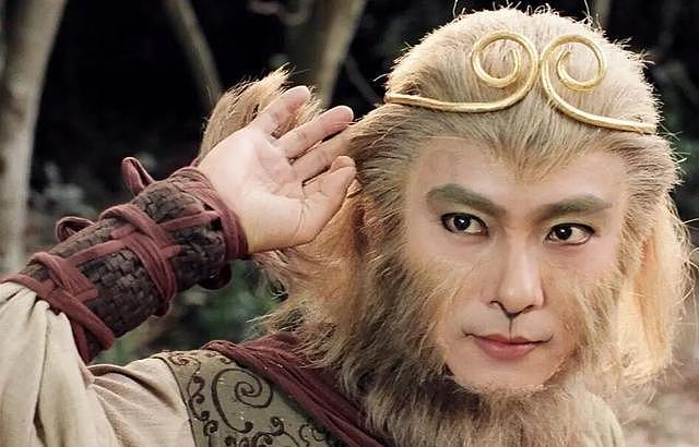 三次结婚两度丧子，60岁无儿无女形象大变的张卫健，经历了什么（组图） - 8