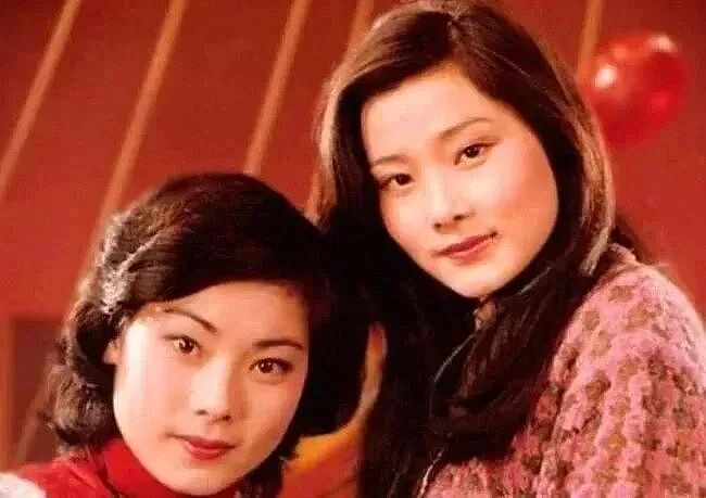 因太美无人敢追，父亲为她终生不娶，老公独宠36年，儿子随她姓...如今却因催生上热搜？（组图） - 8