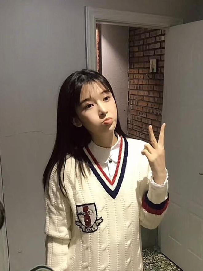 再曝恋情被群嘲的赵樱子：曾是“童年白月光”，路越走越歪太可惜（组图） - 8
