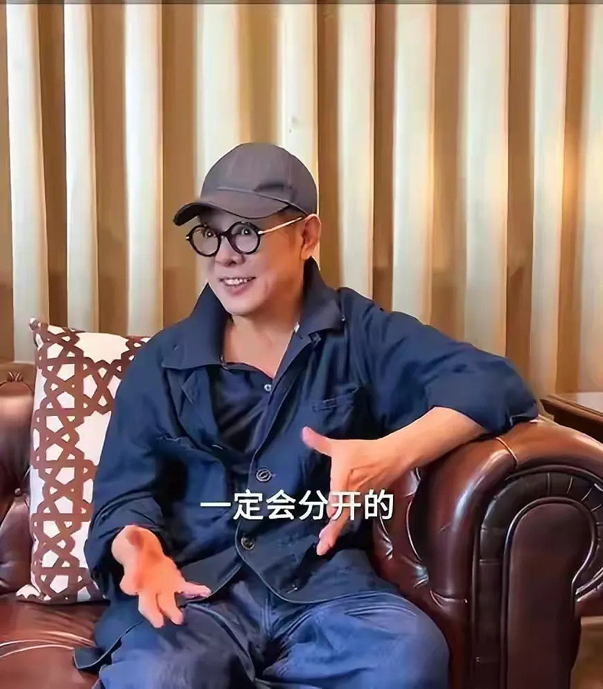 李连杰亲自下场辟谣，泳池脱衣露出光洁胸口，直言：别拿逝者炒作（组图） - 4