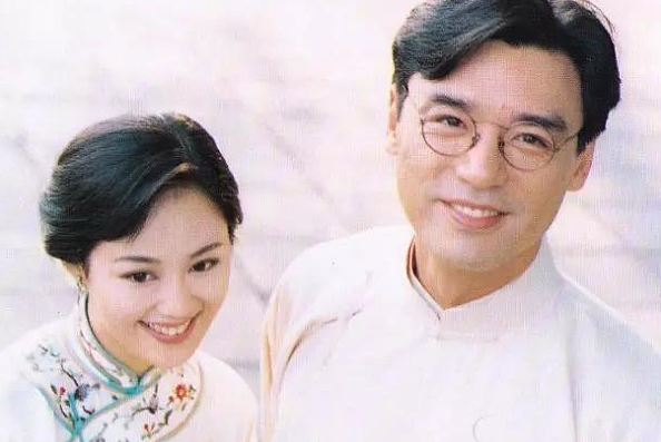 这也能洗白！害惨闺蜜一家逼其子女入狱、与5床伴持续交合15小时，60岁变身商业女强人？（组图） - 3