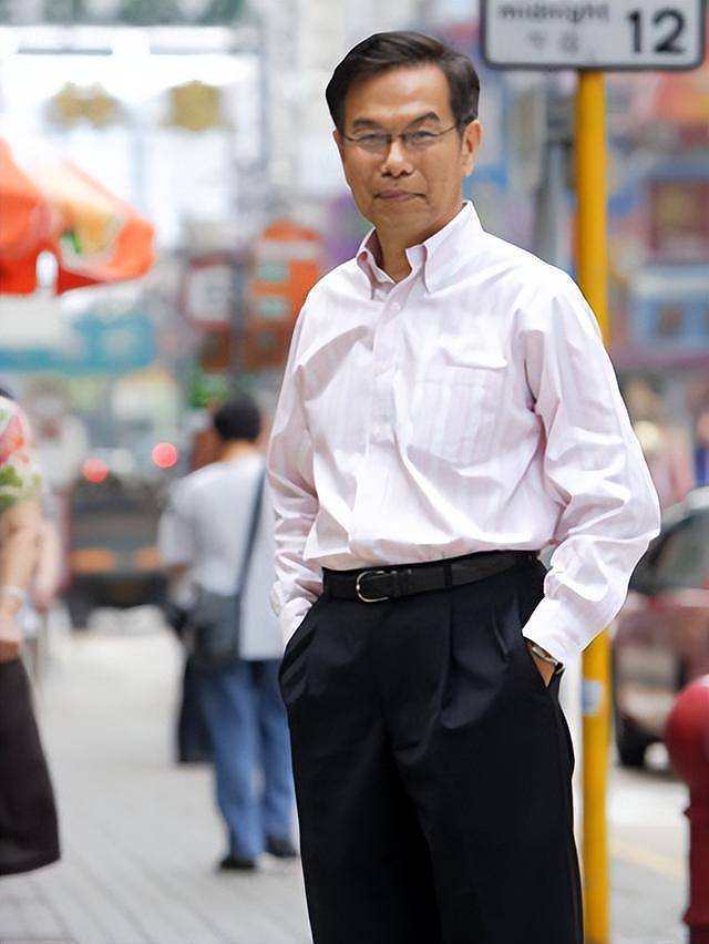 香港著名男星再婚娶小19岁妻子,猝死在拍戏现场(组图) - 17