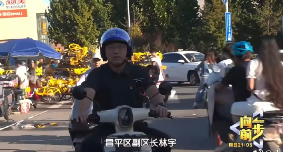 南京大学食堂应学生要求上架帝王蟹，又被网友喷到下架（图） - 10