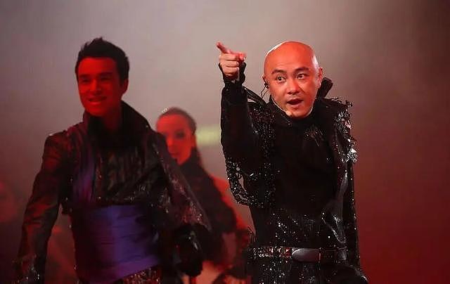 三次结婚两度丧子，60岁无儿无女形象大变的张卫健，经历了什么（组图） - 10
