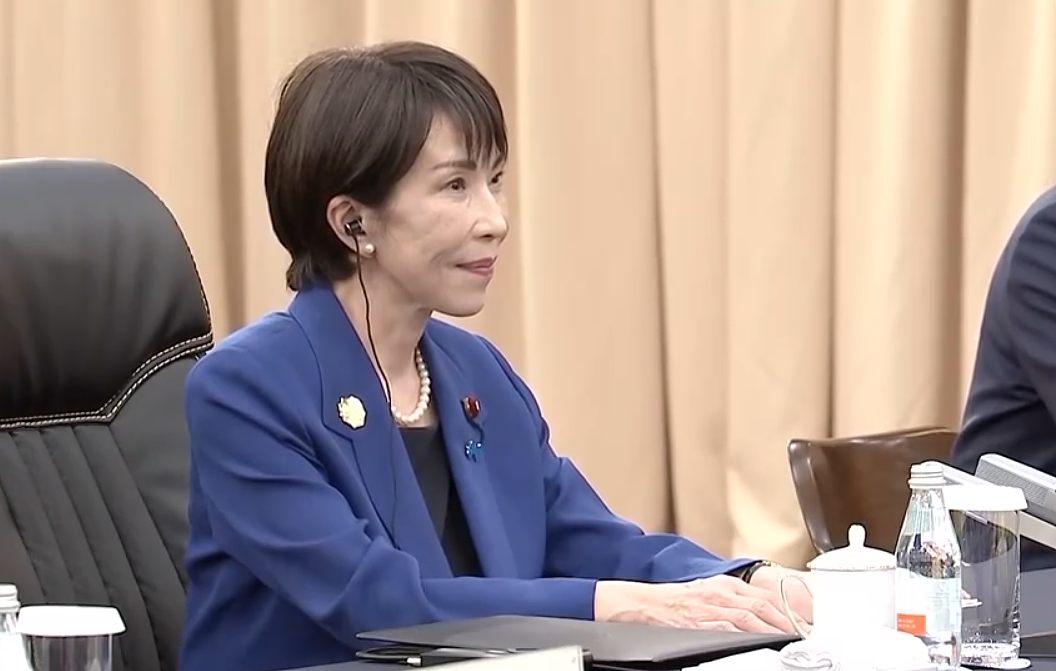 交际花高市早苗和其他领导人搂搂抱抱！日本人观点两极分化，有人要“守护高市的笑容”？（组图） - 8