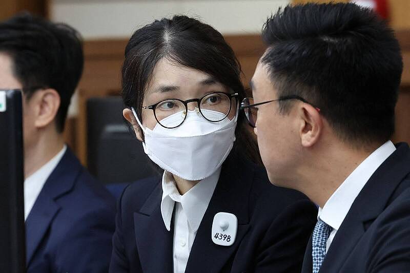 曾2次收香奈儿包!韩国第一夫人金建希首次承认(图) - 1