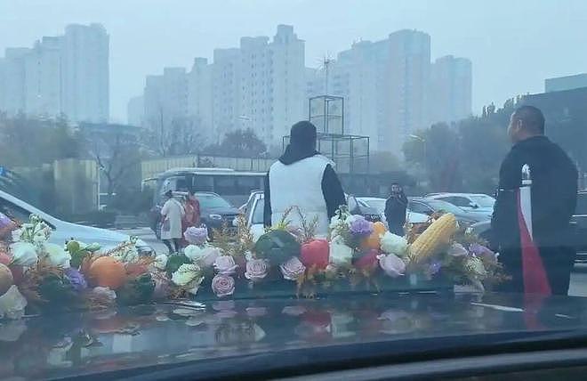新人婚车被拦对方索要50条烟，律师：已达刑事立案标准（组图） - 3