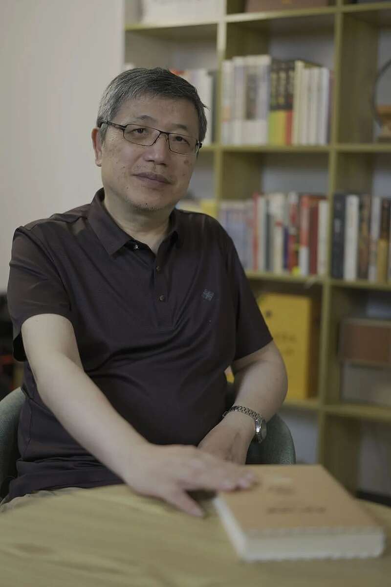 工作群的逢场作戏，现在的年轻人不想装了（组图） - 4