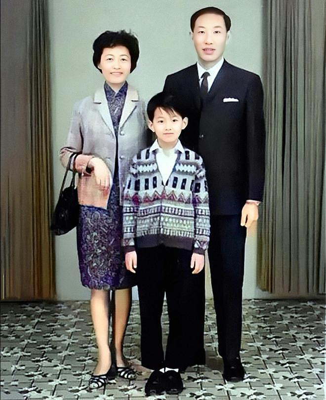 从文艺大师到人设崩塌？王家卫的bug不止如此，港圈大牌得罪个遍（组图） - 4