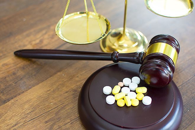 女子70元卖7盒精神药品被判贩毒:买家自称有瘾购药后报警,申诉被驳回(组图) - 1
