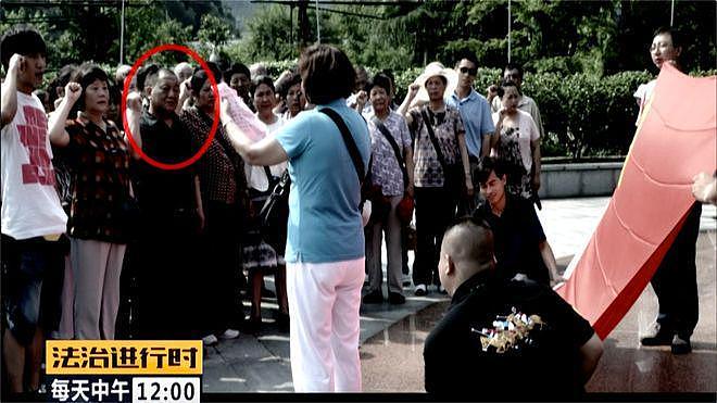 北京村官贪腐6亿！家中搜出700万现金62斤金砖，豪华私人园林堪比皇宫（组图） - 3